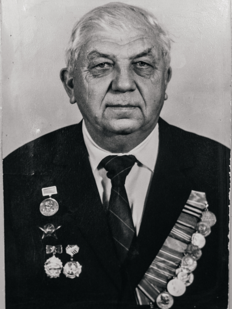 карякин.png